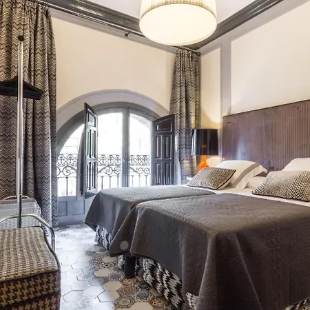 Puerta De La Victoria Apartment